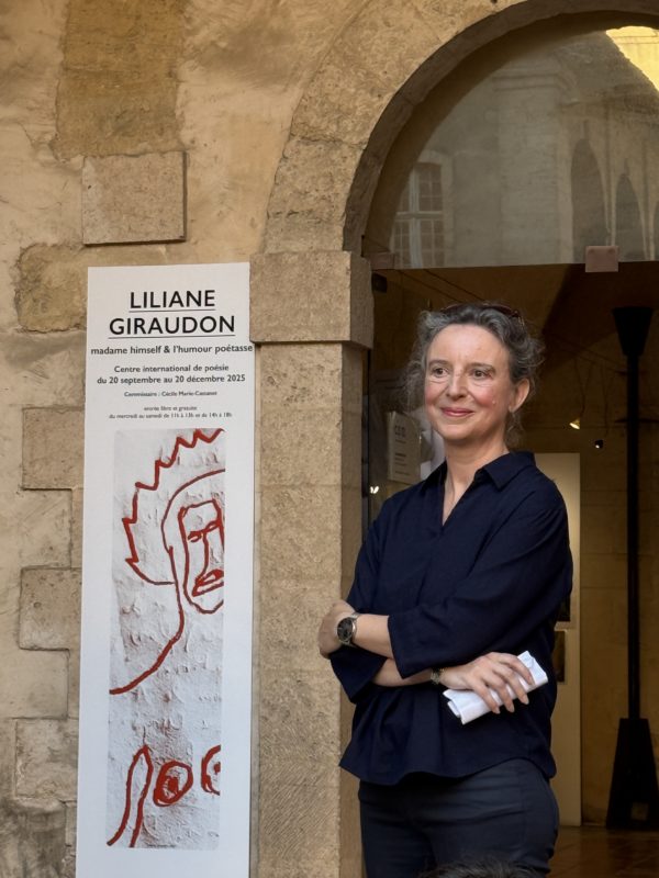 Commissariat d’exposition au CipM : Liliane Giraudon  madame himself  & l’humour poétasse